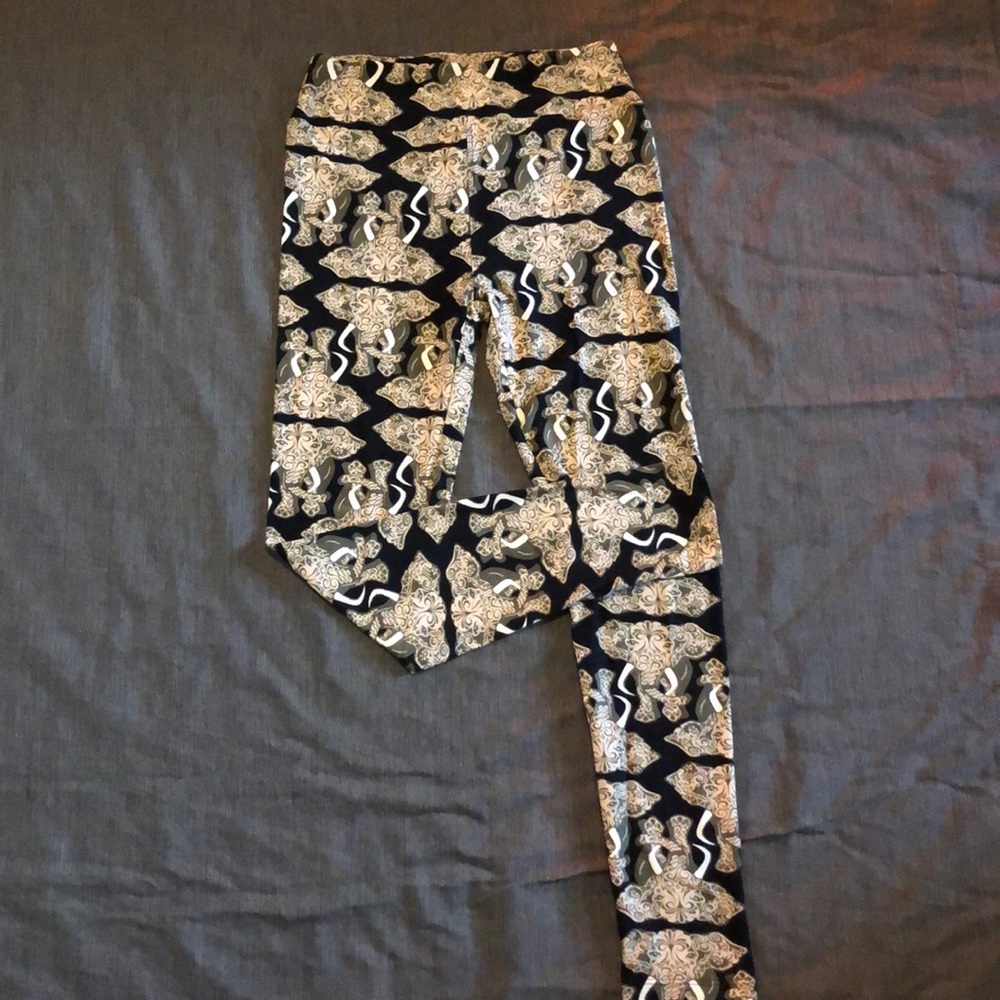 Lularoe elephant leggings
